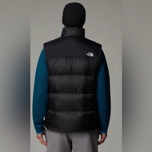 The North Face Men's Dark Puffer Vest